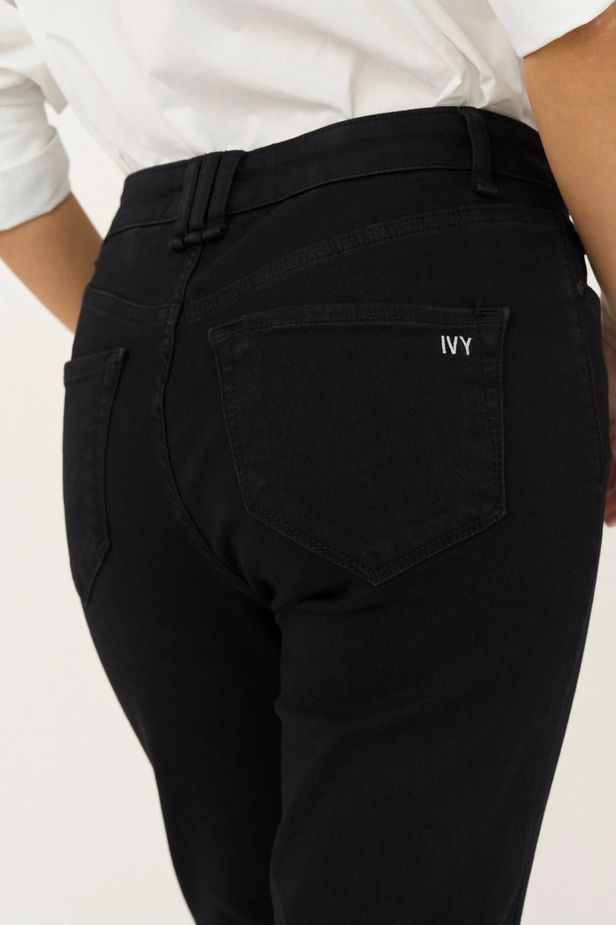 IVY-Tara Jeans Wash Cool Excellent Black