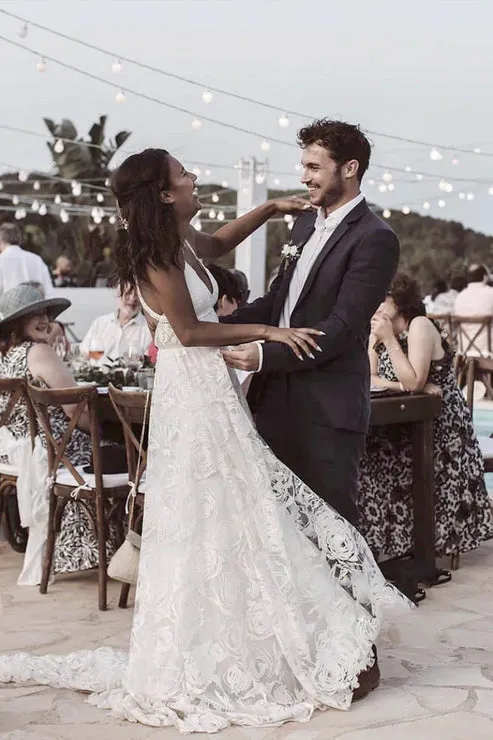 Luolandi Luxury Lace Chic Halter A-Line Bohemian Wedding Dress with Slit Bridal Gowns Sexy